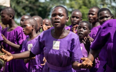 Nacer niña en Uganda – Being born a girl in Uganda